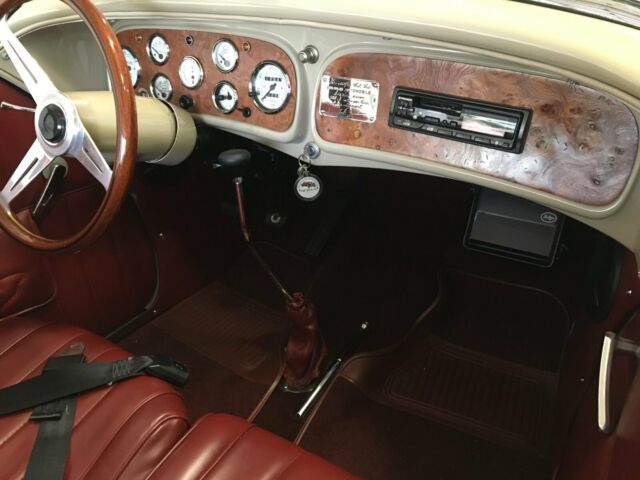 Cord Boat tail Speedster 1936 image number 15