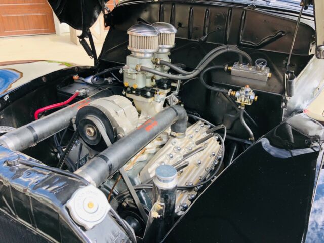 Ford Deluxe 1939 image number 11