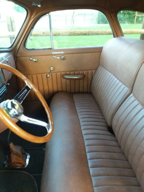 Chevrolet Special Deluxe 1940 image number 5