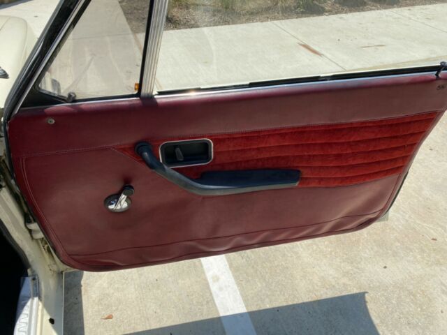 Volvo 142 1969 image number 38
