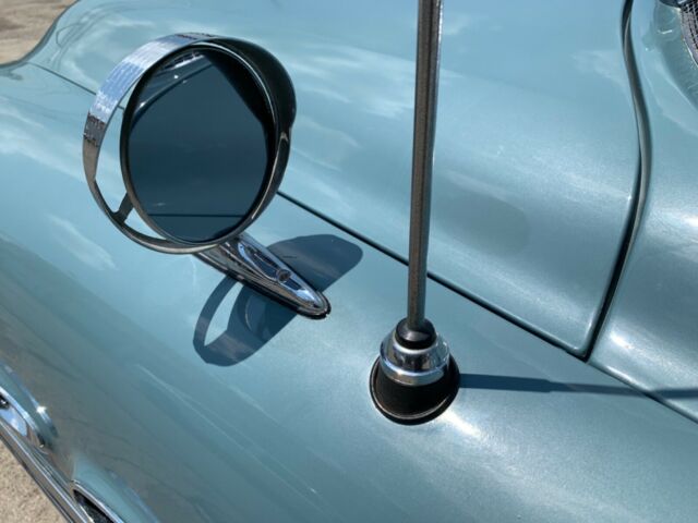 Buick Riviera 1956 image number 12