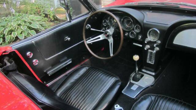 Chevrolet Corvette 1964 image number 32