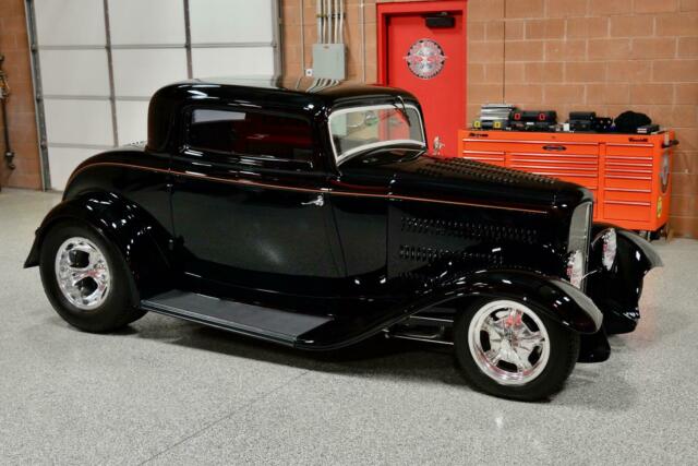 Ford 3-Window Coupe 1932 image number 27