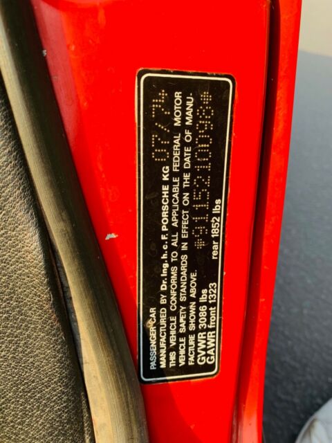 Porsche 911 1975 image number 38