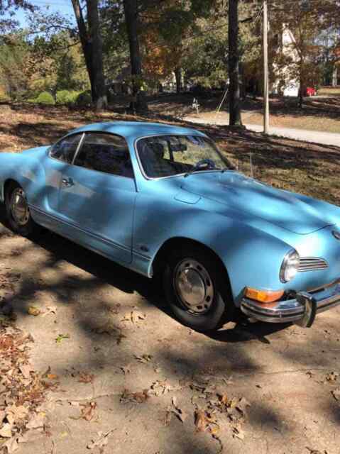 Volkswagen Karmann-Ghia 1973 image number 18