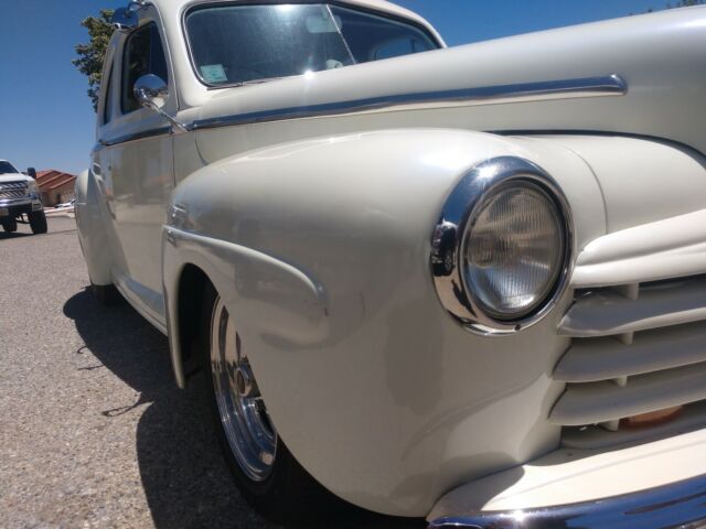 Ford Coupe 1946 image number 1