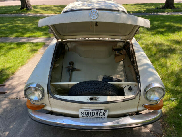 Volkswagen Type III 1971 image number 12