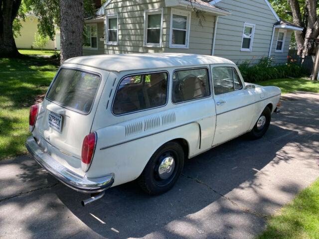 Volkswagen Type III 1971 image number 19