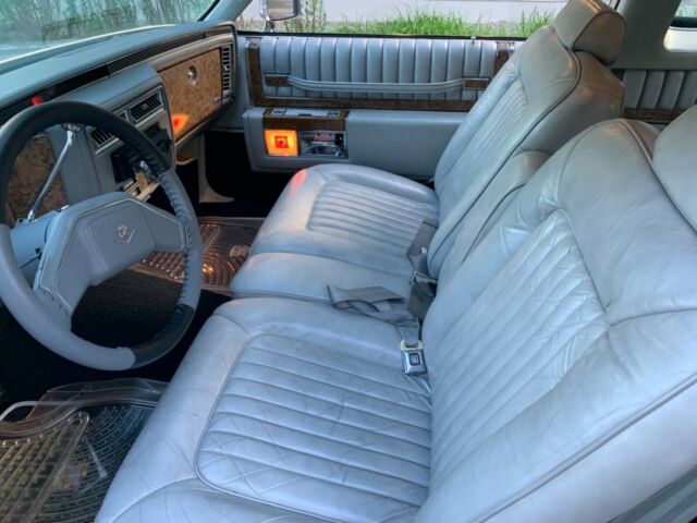 Cadillac DeVille 1979 image number 26