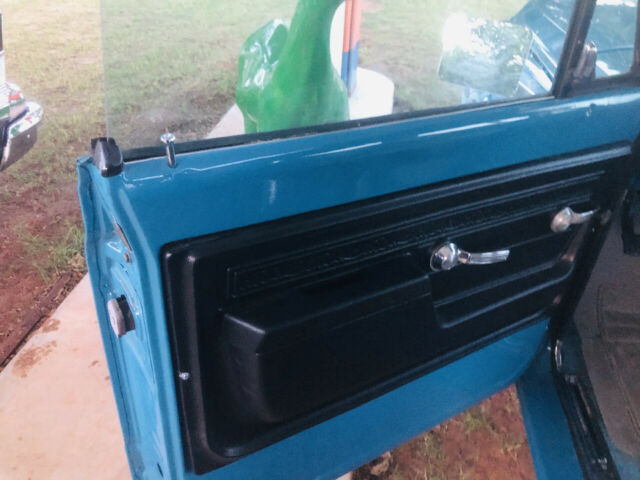 Chevrolet K Blazer 1972 image number 12