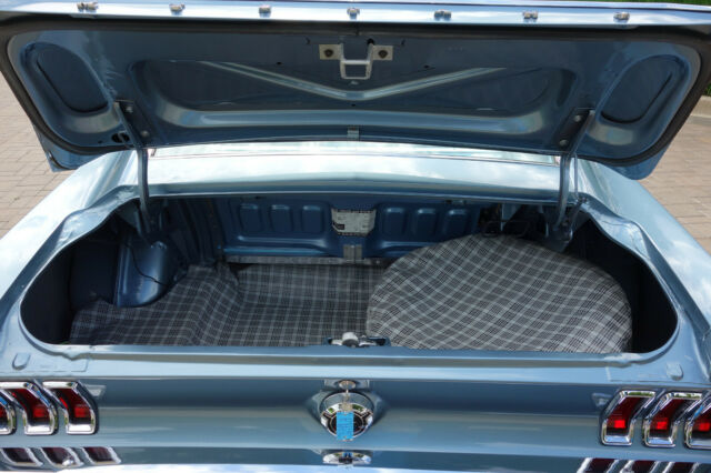 Ford Mustang 1967 image number 38