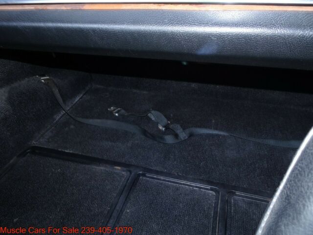 Chevrolet Corvette 1971 image number 34