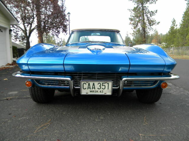 Chevrolet Corvette 1963 image number 31