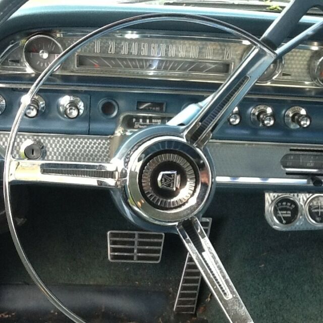 Ford Galaxie 1962 image number 15