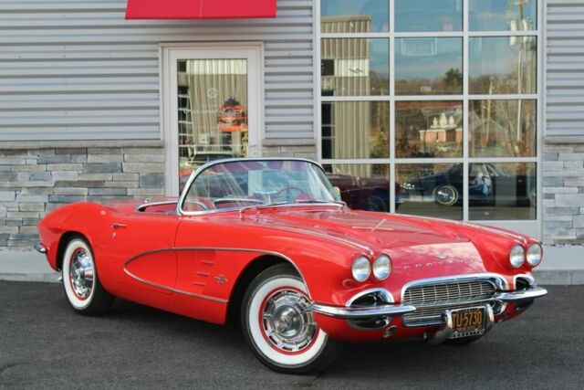 Chevrolet Corvette 1961 image number 0
