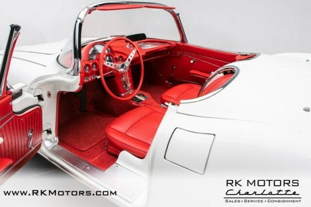 Chevrolet Corvette 1962 image number 26