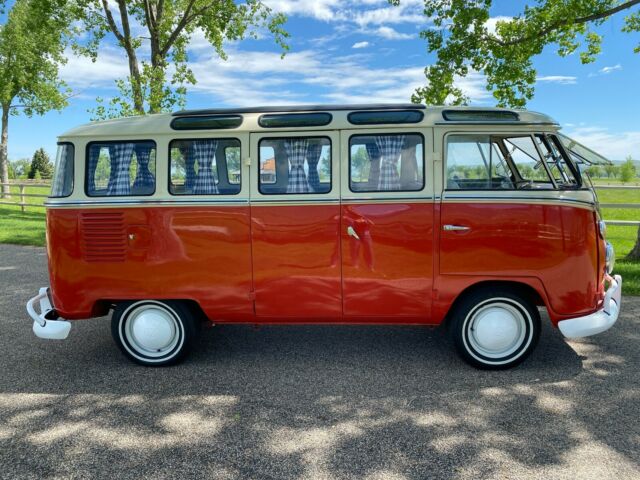 Volkswagen Bus/Vanagon 1974 image number 0