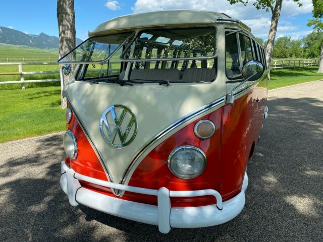 Volkswagen Bus/Vanagon 1974 image number 28