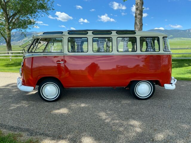 Volkswagen Bus/Vanagon 1974 image number 30