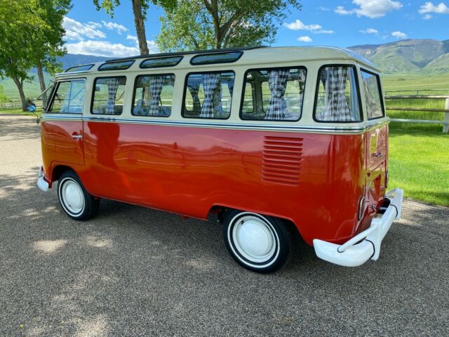 Volkswagen Bus/Vanagon 1974 image number 31