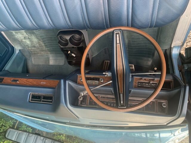 Ford LTD 1972 image number 29