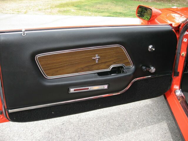 Ford Mustang 1970 image number 18