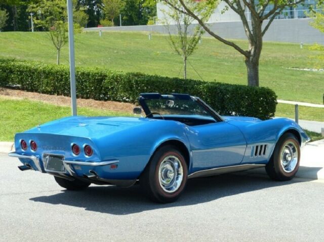 Chevrolet Corvette 1968 image number 14