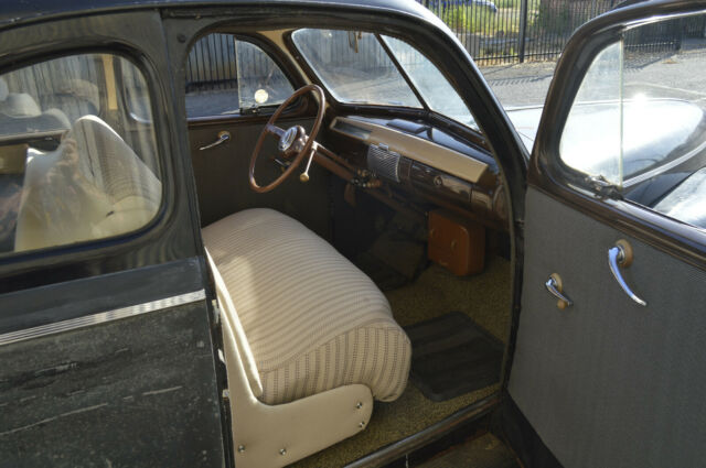 Ford DeLuxe 1941 image number 19