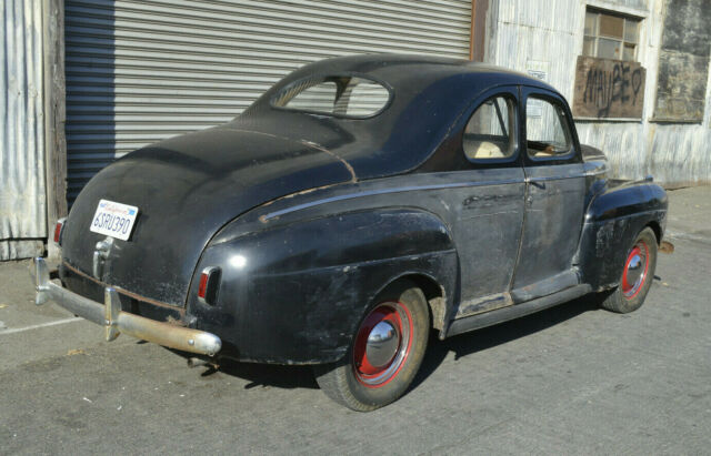 Ford DeLuxe 1941 image number 5