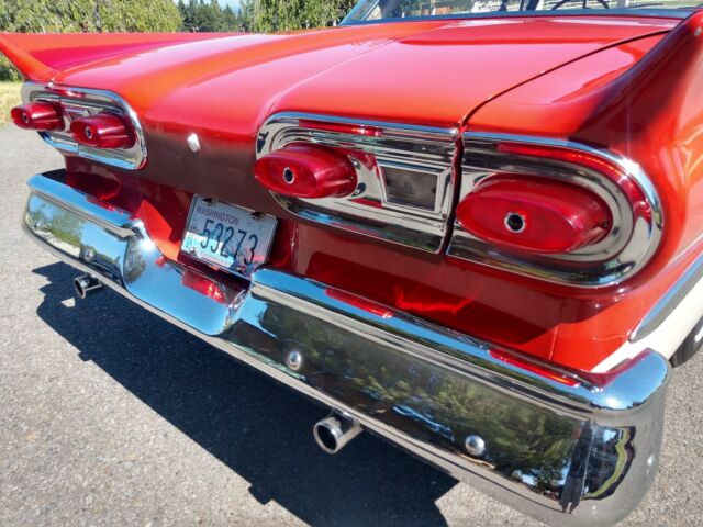 Ford Fairlane 1958 image number 3