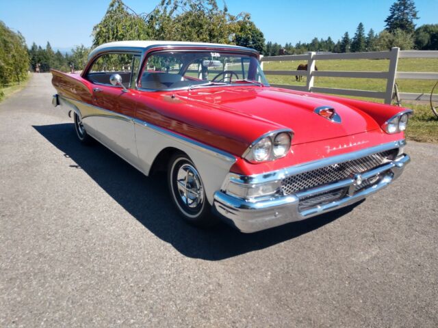 Ford Fairlane 1958 image number 31