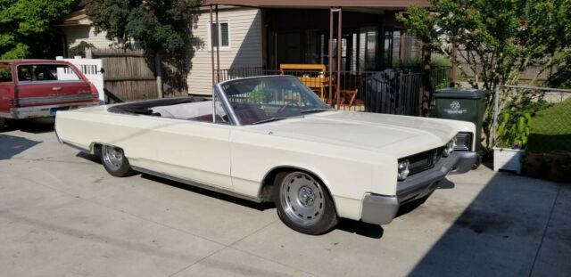 Chrysler Newport 1967 image number 3
