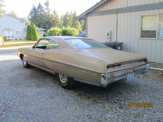 Pontiac Bonneville 1967 image number 21