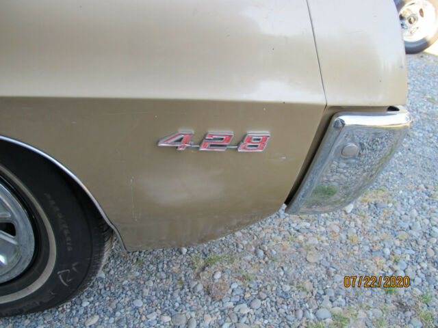 Pontiac Bonneville 1967 image number 28