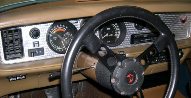 Pontiac Firebird 1971 image number 10