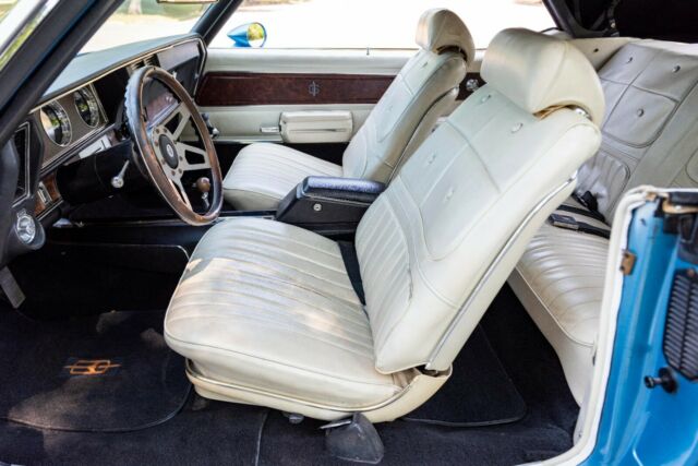 Oldsmobile Cutlass 1970 image number 32