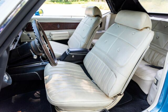 Oldsmobile Cutlass 1970 image number 33