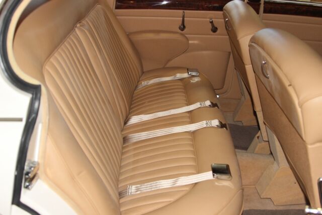 Jaguar Mark II 3.8 1962 image number 41