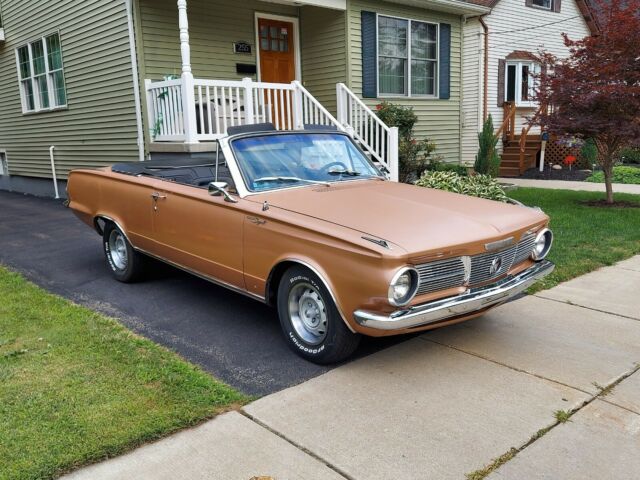 Plymouth Valiant 1965 image number 25