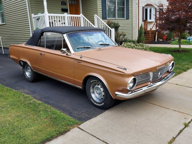 Plymouth Valiant 1965 image number 29