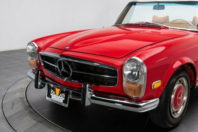 Mercedes-Benz SL-Class 1971 image number 46