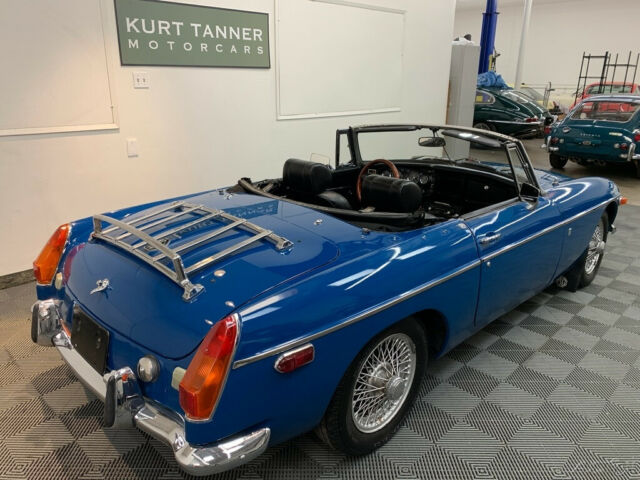 MG MGB 1972 image number 6