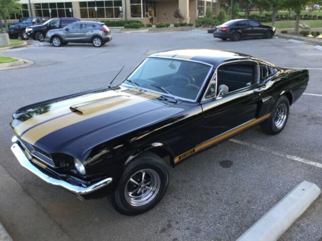Ford Mustang 1965 image number 16