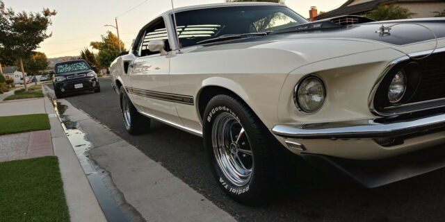 Ford Mustang 1969 image number 18