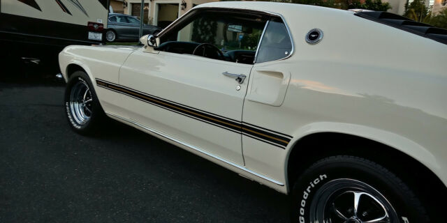Ford Mustang 1969 image number 19