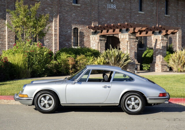 Porsche 911 1972 image number 1