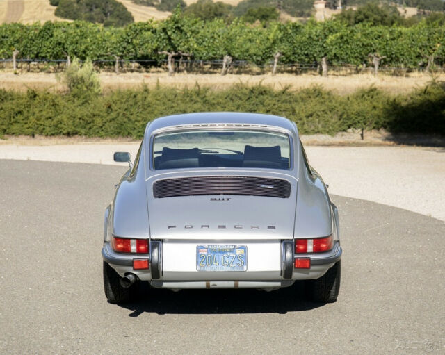 Porsche 911 1972 image number 3