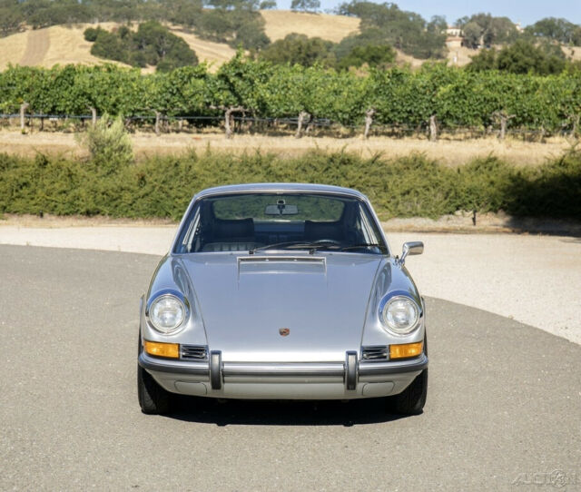 Porsche 911 1972 image number 31