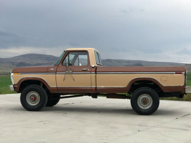 Ford F-250 1977 image number 2
