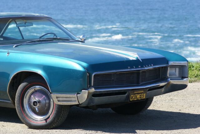 Buick Riviera 1966 image number 1